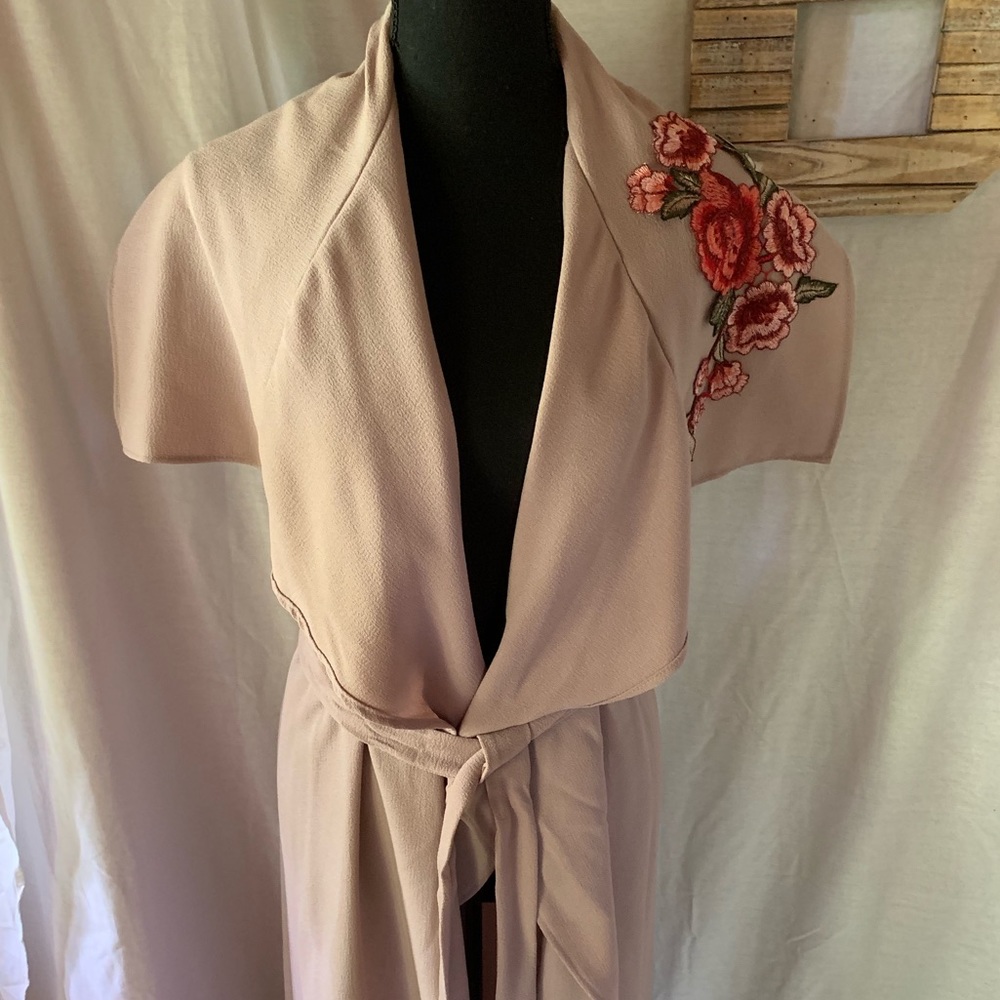 Beautiful embroidered duster